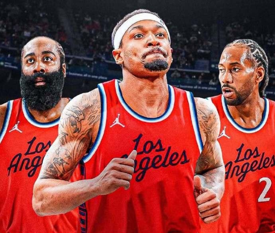 九游体育-包含费城76人训练开放日，今夜调整名单引欢呼，NBA季后赛在即，数据趋势出现新变化的词条